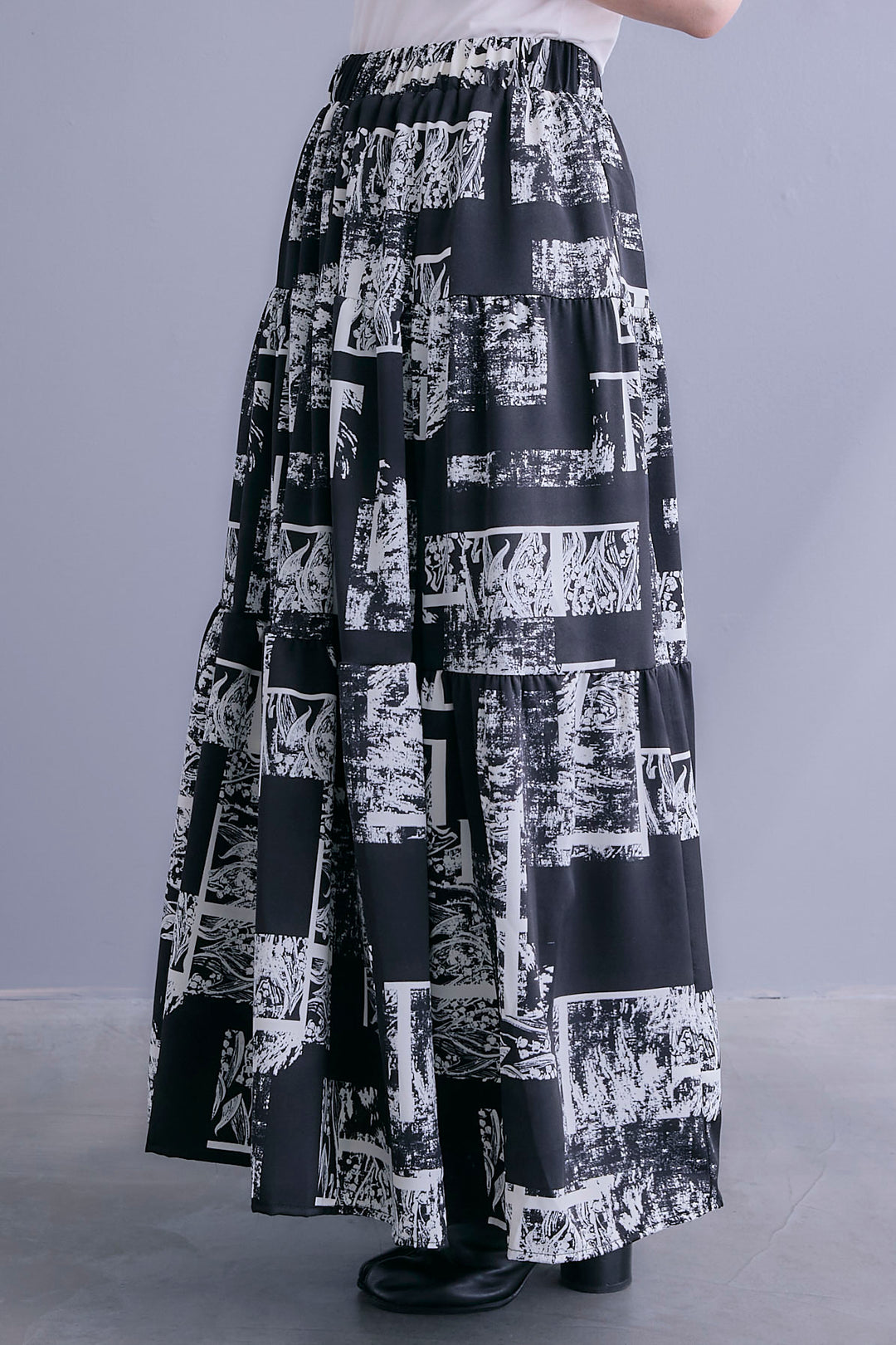 【SET】ZIPオープンVネックベスト+アシメロンT+スズランモノトーンフレアスカート(2set)