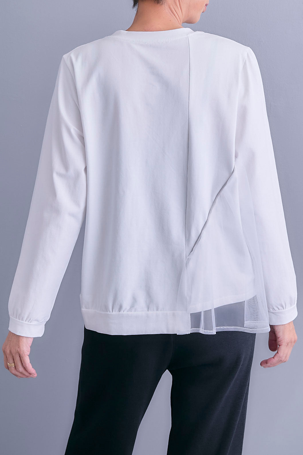 【予約】チュールギャザーアシメポケットプルオーバー