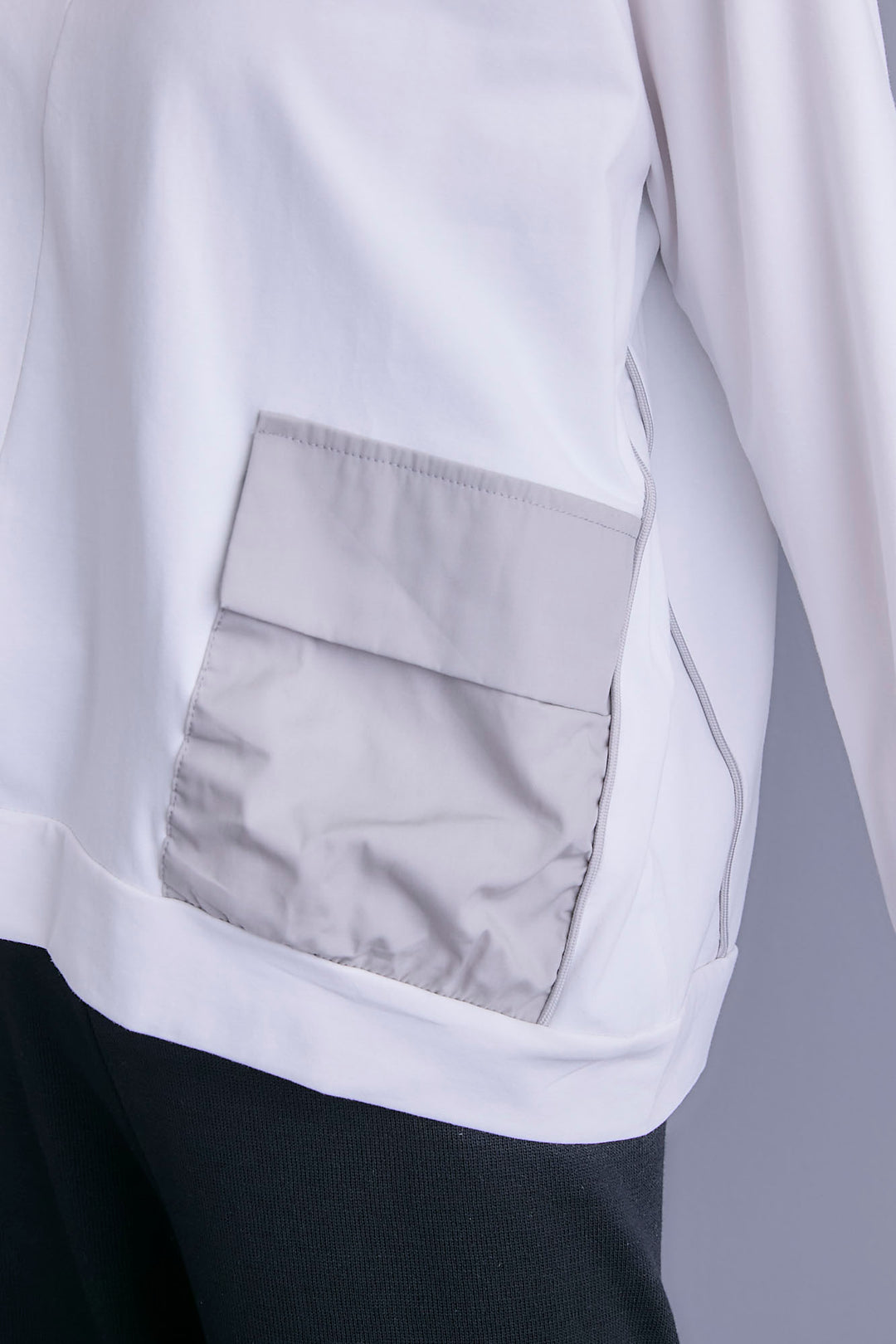 【予約】チュールギャザーアシメポケットプルオーバー