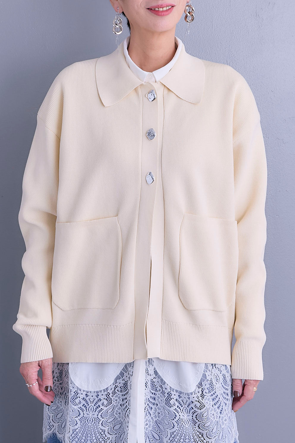 【SET】メタルボタンスリットニットカーデ+ヘムレースロングシャツ+プリーツタックデニムスカート(3set)