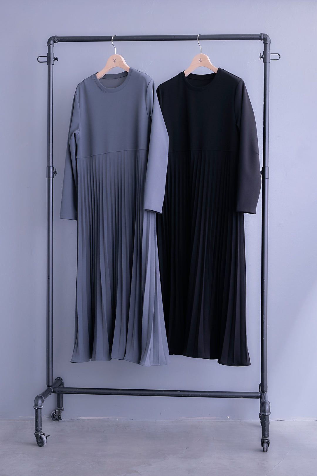 【SET】デニムドッキングショートジャケット+プリーツストレッチロングワンピース(2set)
