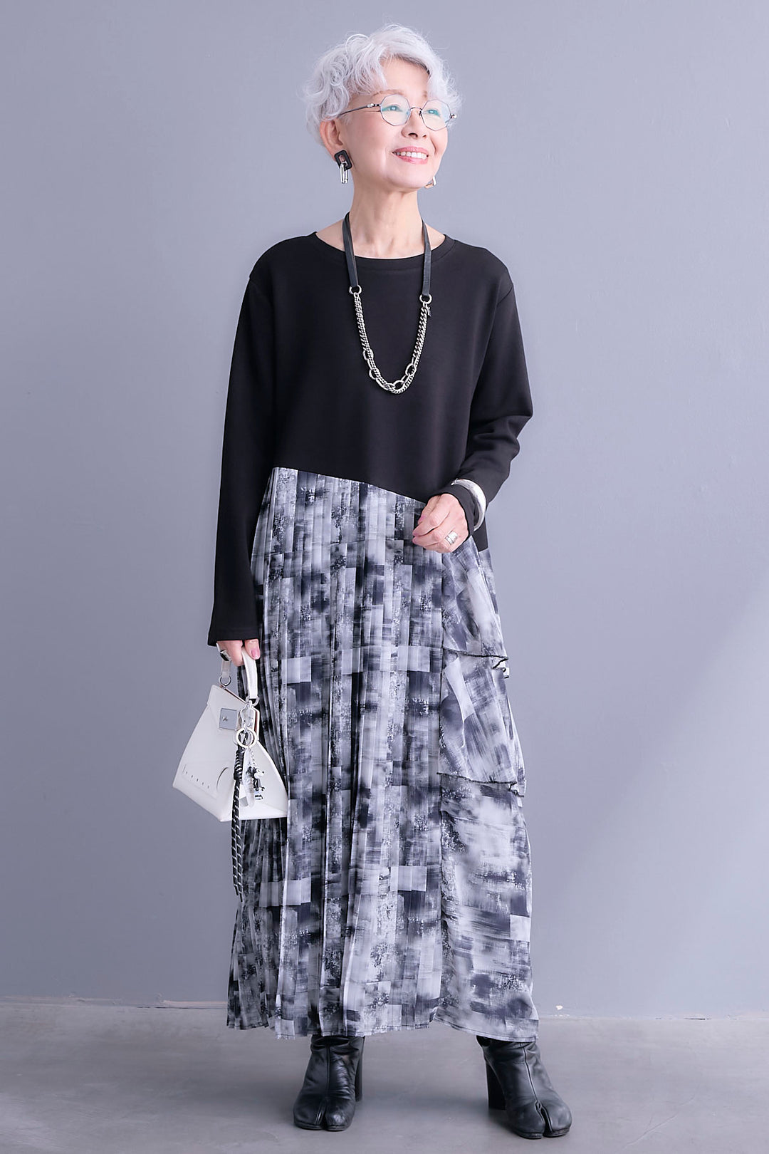 【予約】アシメフラワープリーツドッキングワンピース