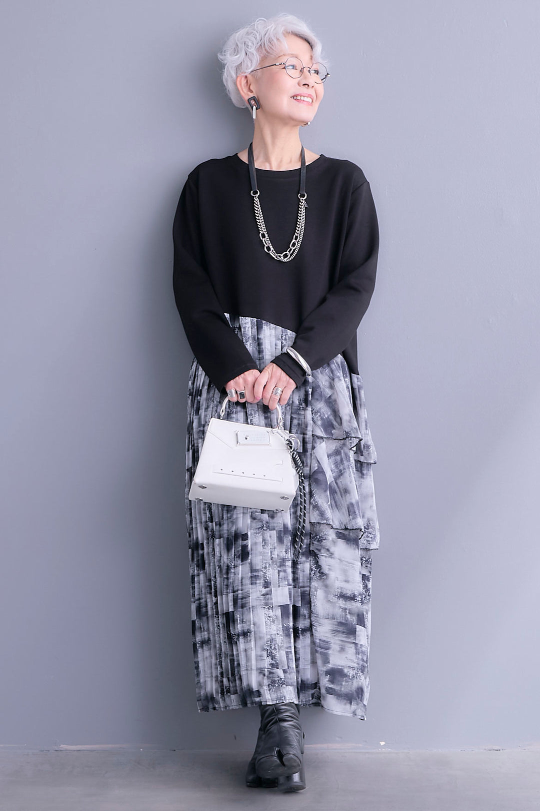 【予約】アシメフラワープリーツドッキングワンピース