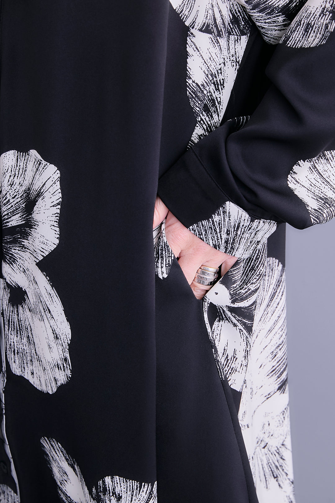 【SET】モノトーンフラワーアートシャツワンピース+ヘムレースワイドペチパンツ(2set)