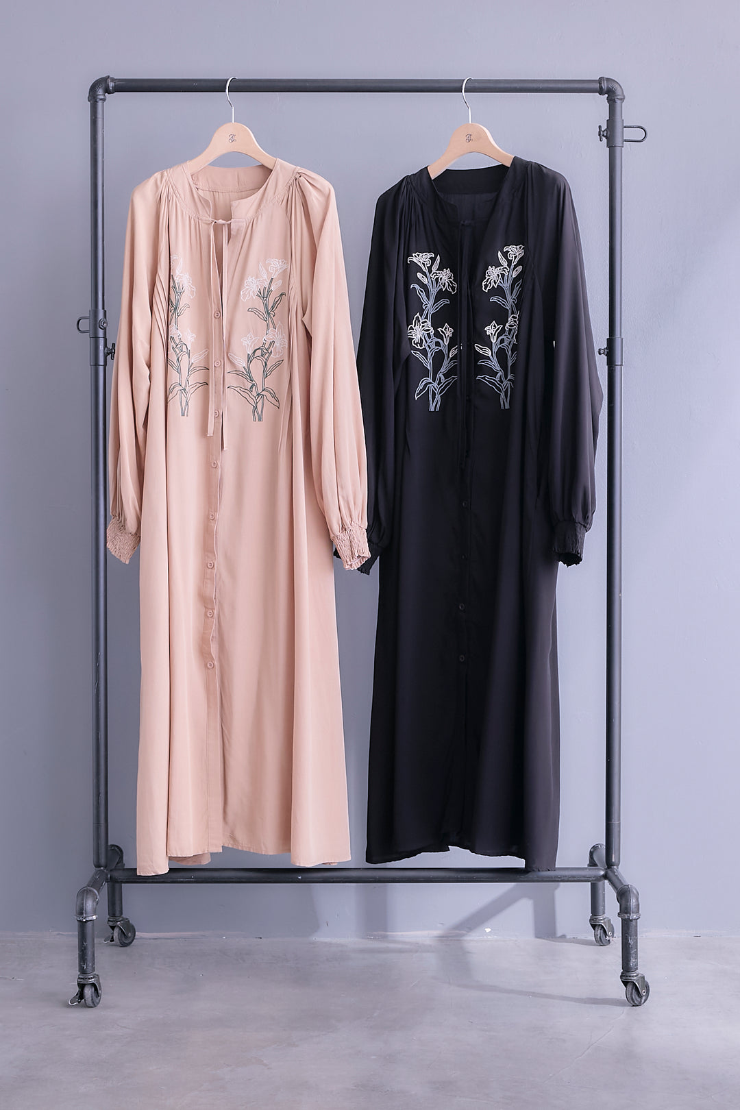 【予約】フラワーエンブロイダリーシャツワンピース