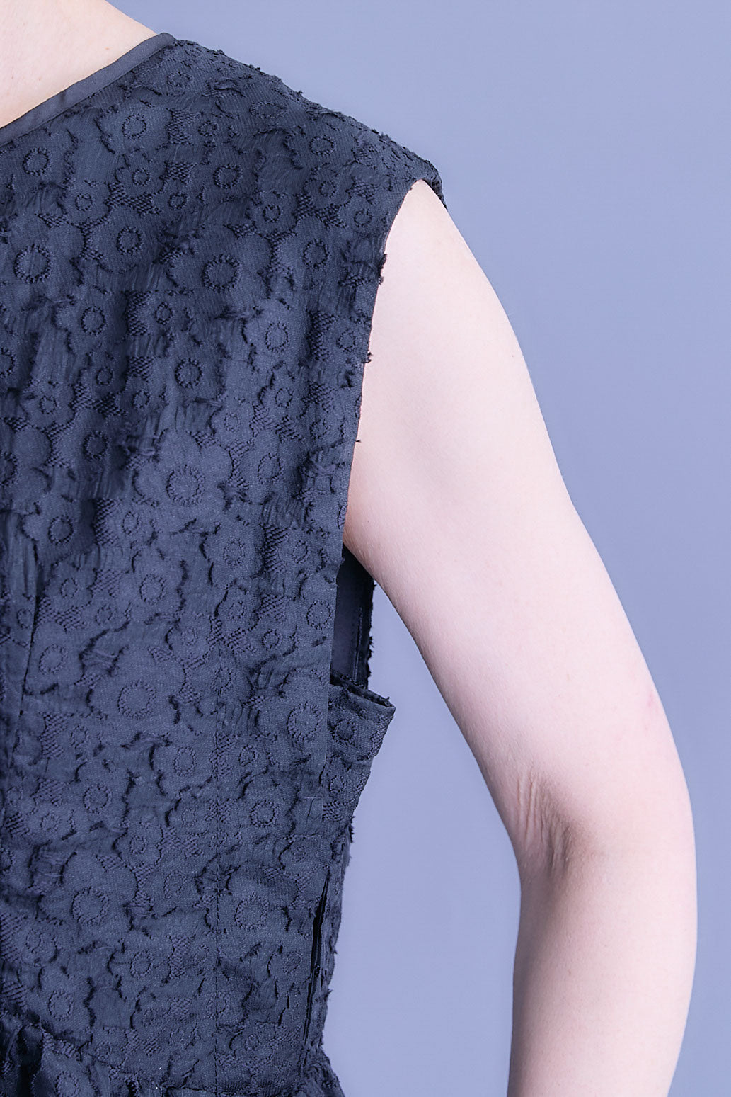 【SET】ノーカラーリラックスデニムジャケット+フクレジャガードティアードノースリワンピース(2set)