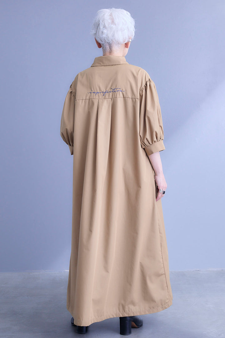 【予約】バックロゴエンブロイダリーボリュームスリーブシャツワンピース