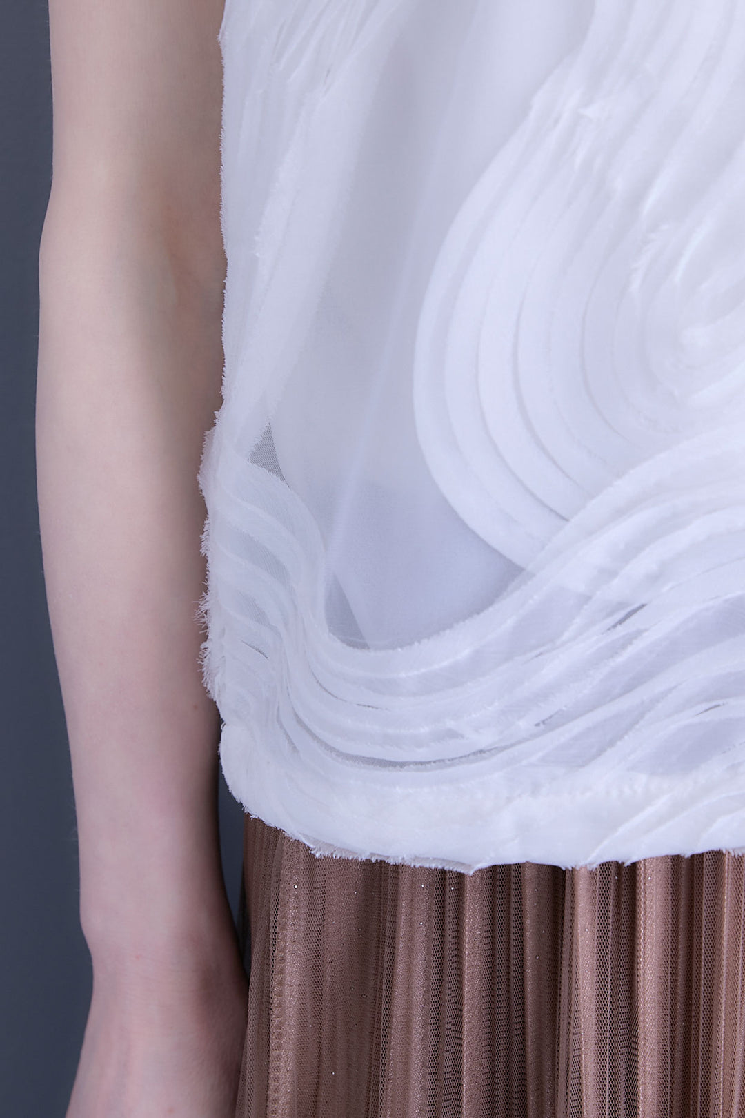 【SET】シアーポプリンダブルテーラードジャケット+ウェーブモチーフスタンドネックブラウス+2WAYラメサテンプリーツ×シアーティアードチュールスカート(3set)