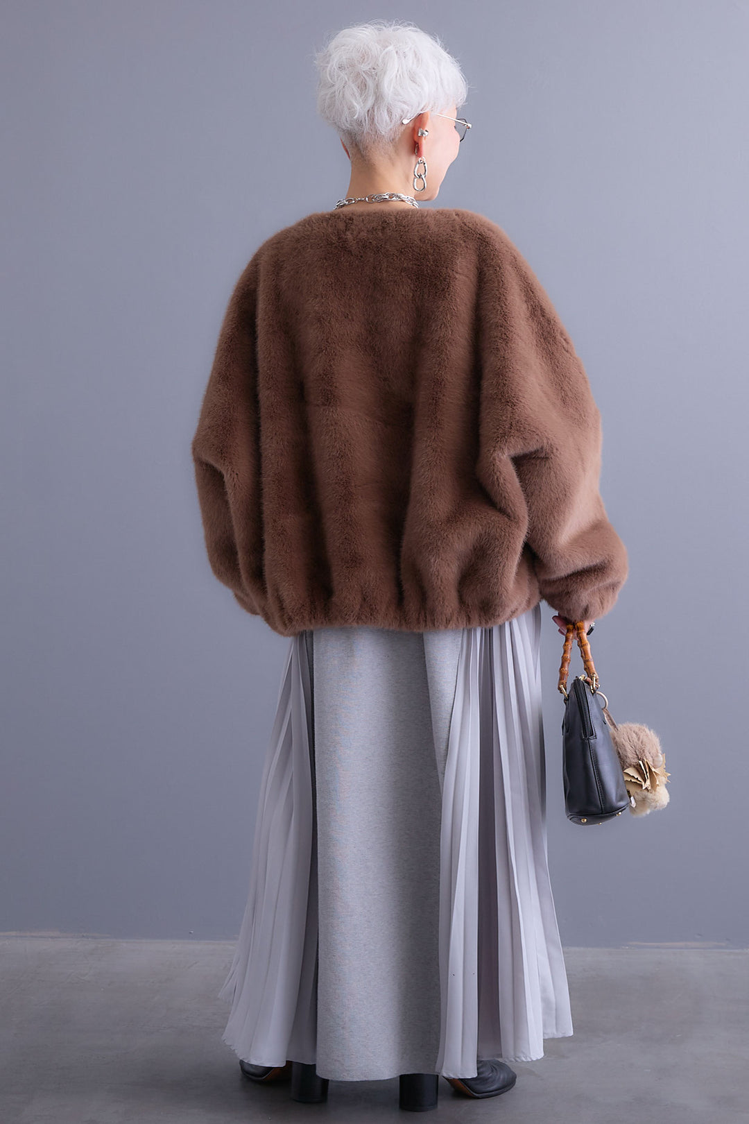 【SET】ZIPポケットサイドプリーツニットワンピース+ノーカラーラウンドシルエットファーコート(2set)