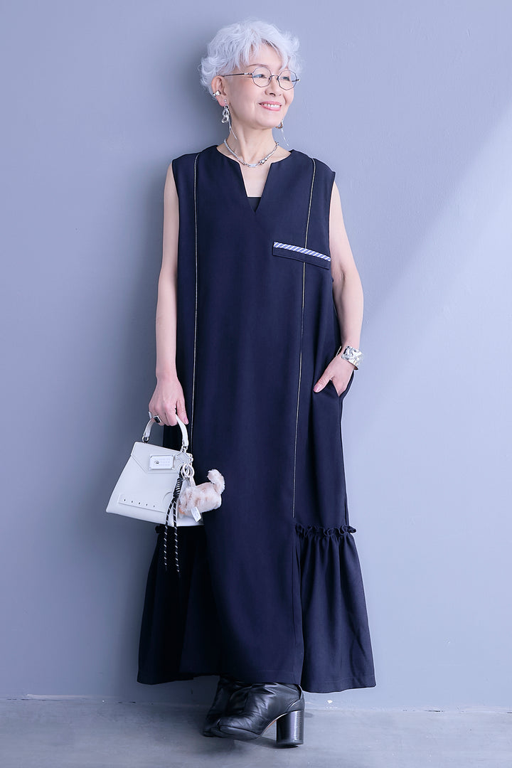 【予約】パイピングデザインスキッパーノースリーブワンピース