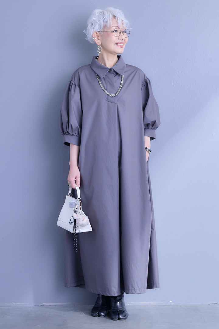 【予約】バックロゴエンブロイダリーボリュームスリーブシャツワンピース