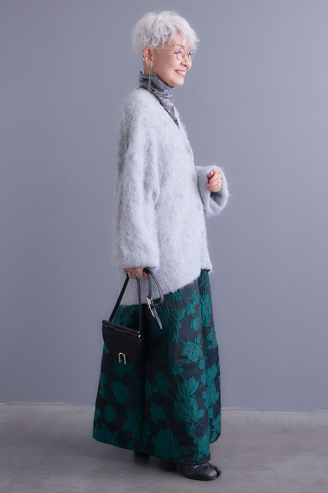 【SET】クラッシュベロアハイネックシアートップス+シャギーVネックニットカーディガン+ジャガードフラワースカート(3set)