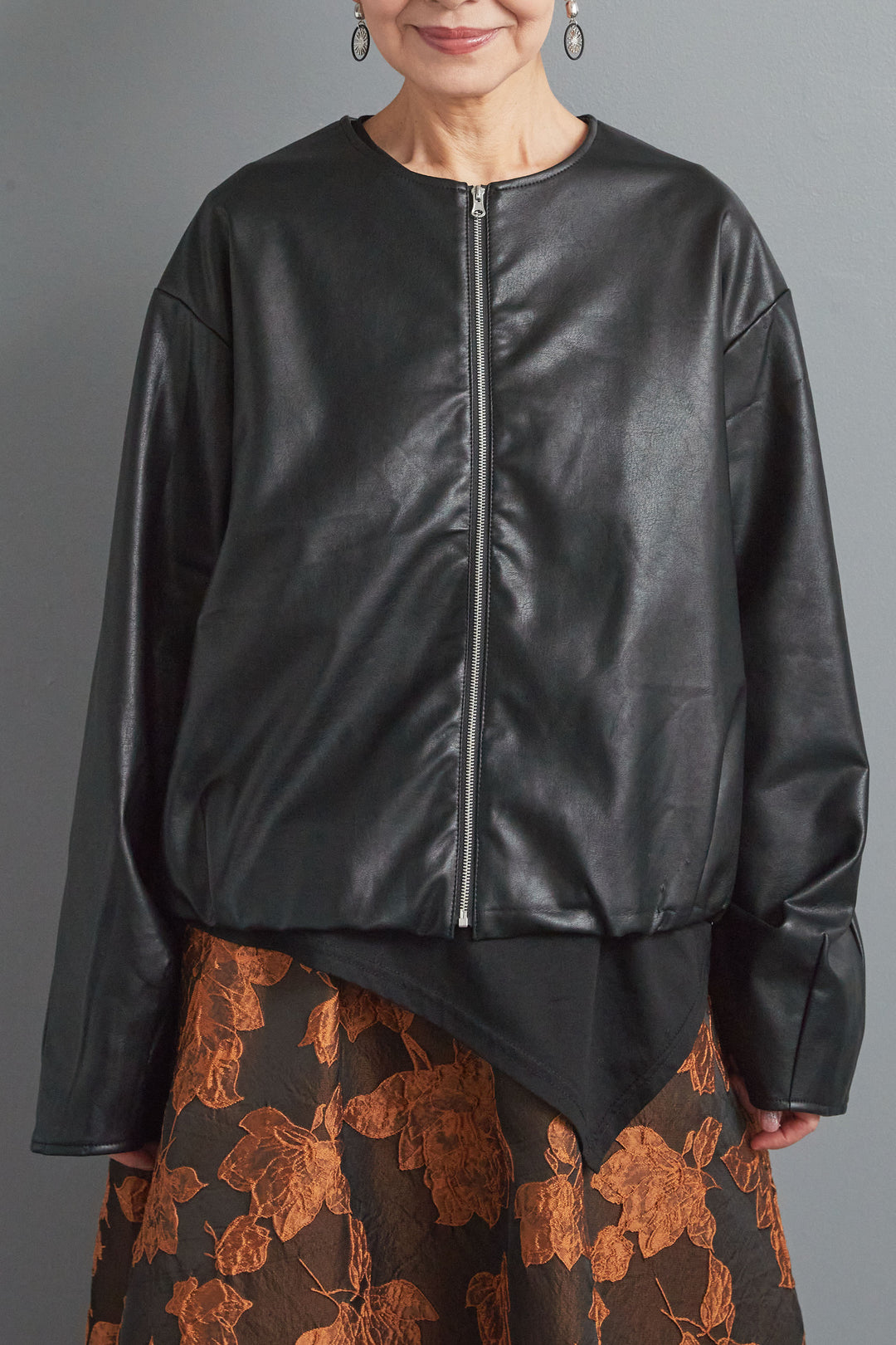 【SET】ビジューニットセットアップ+ラウンドシルエットエコレザーノーカラージャケット(2set)