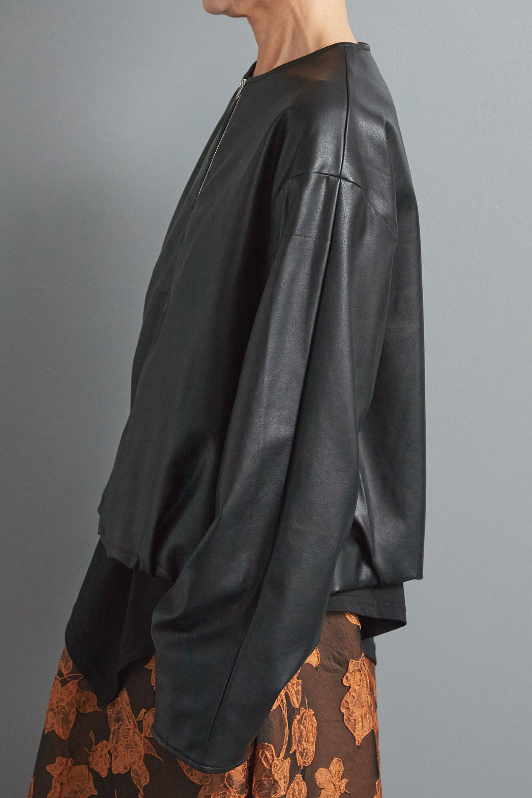 【SET】ビジューニットセットアップ+ラウンドシルエットエコレザーノーカラージャケット(2set)