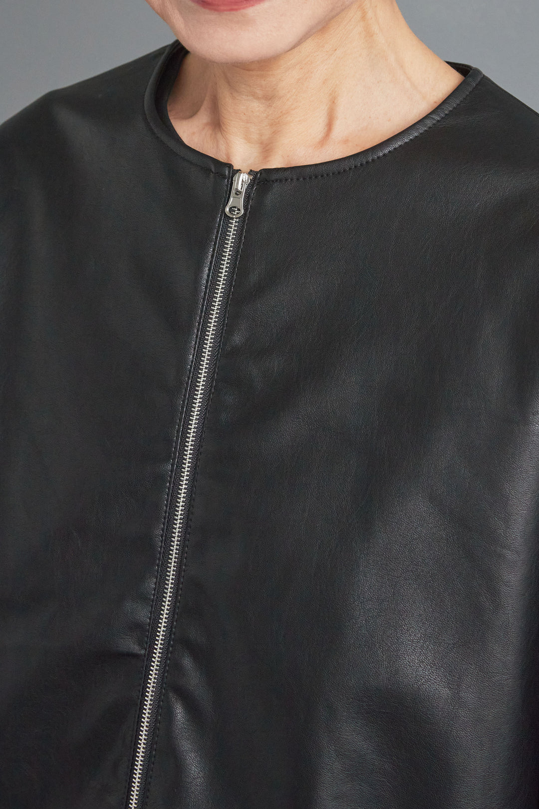 【SET】ビジューニットセットアップ+ラウンドシルエットエコレザーノーカラージャケット(2set)