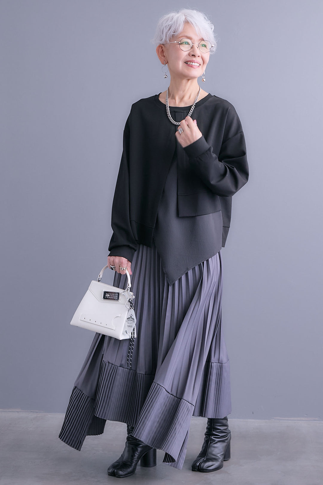 【SET】レイヤードデザインアシンメトリープルオーバー+アシンメトリープリーツスカート(2set)