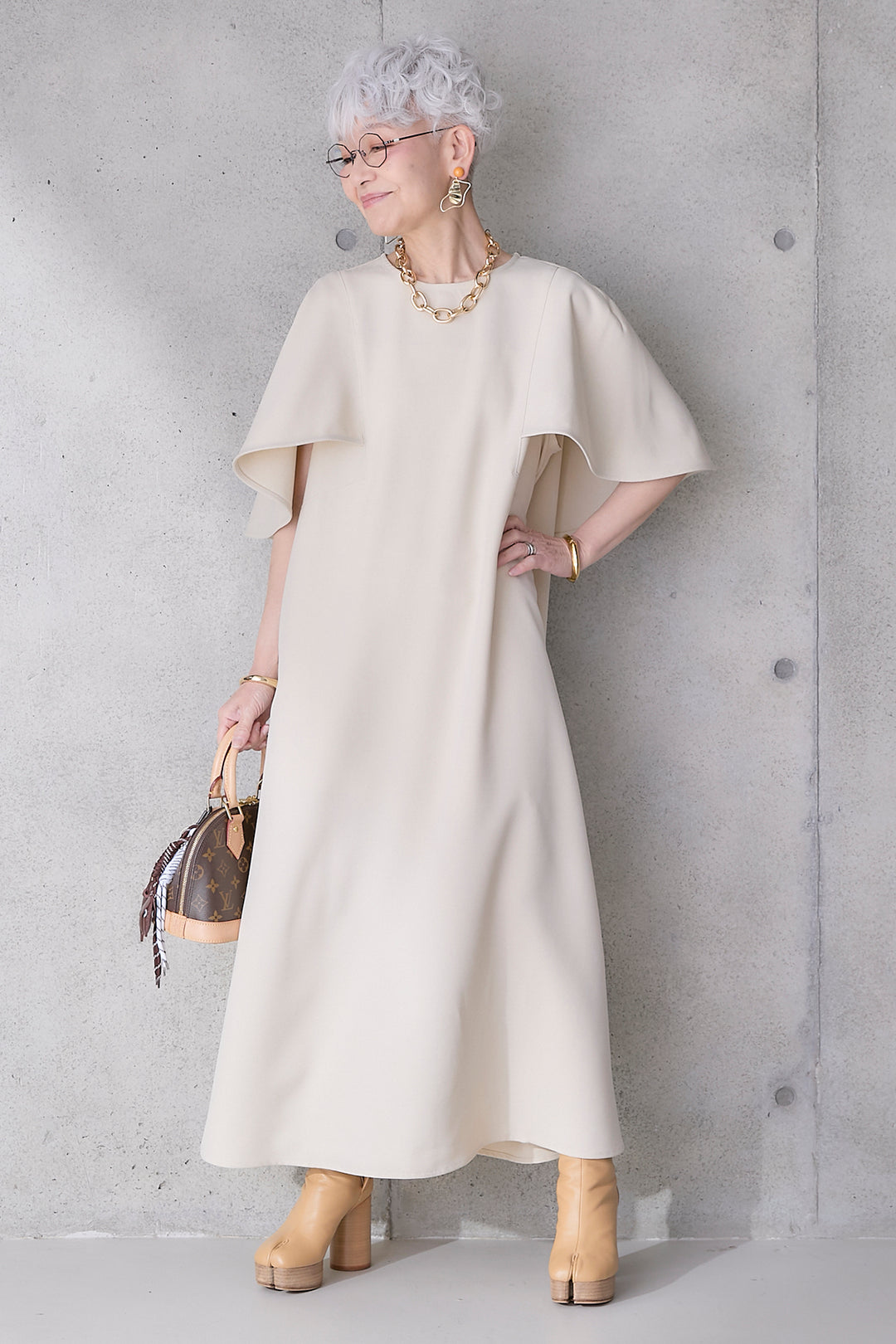 【予約】リネンタッチケープデザインワンピース