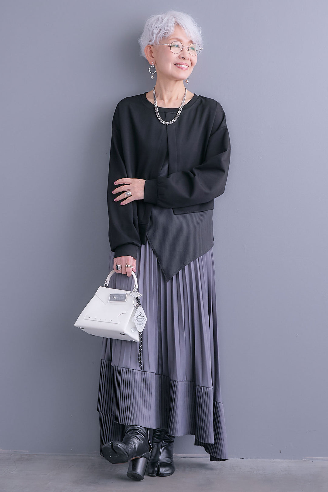 【予約】レイヤードデザインアシンメトリープルオーバー