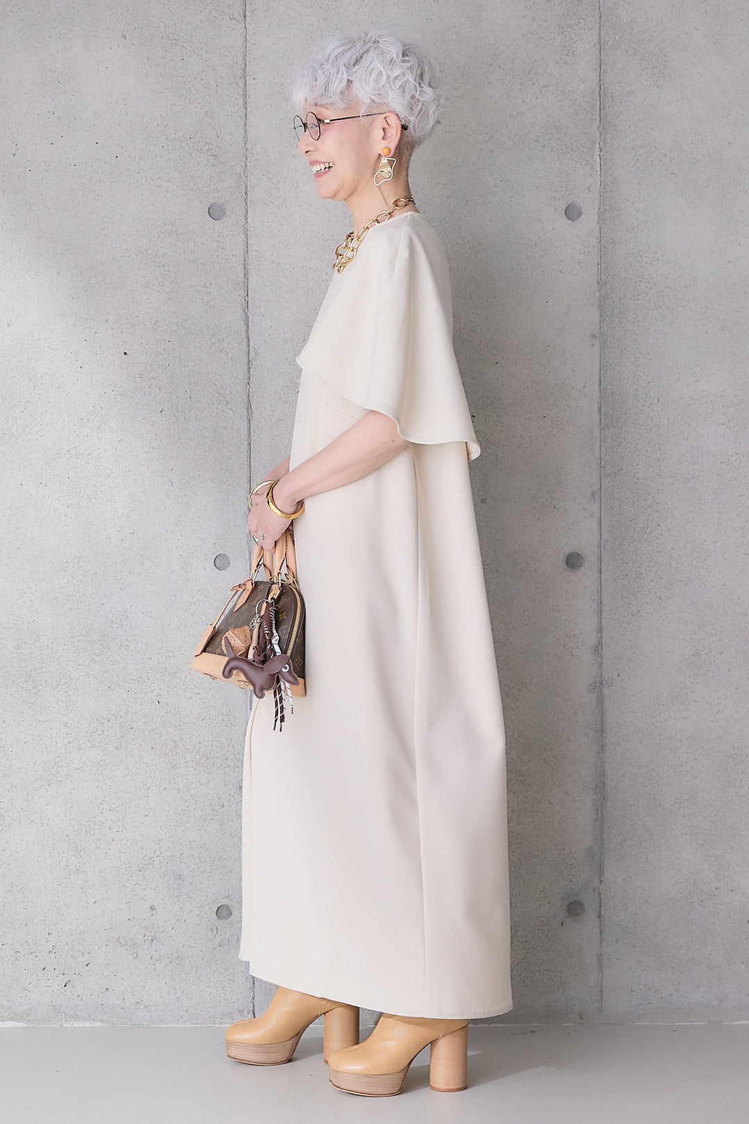 【予約】リネンタッチケープデザインワンピース