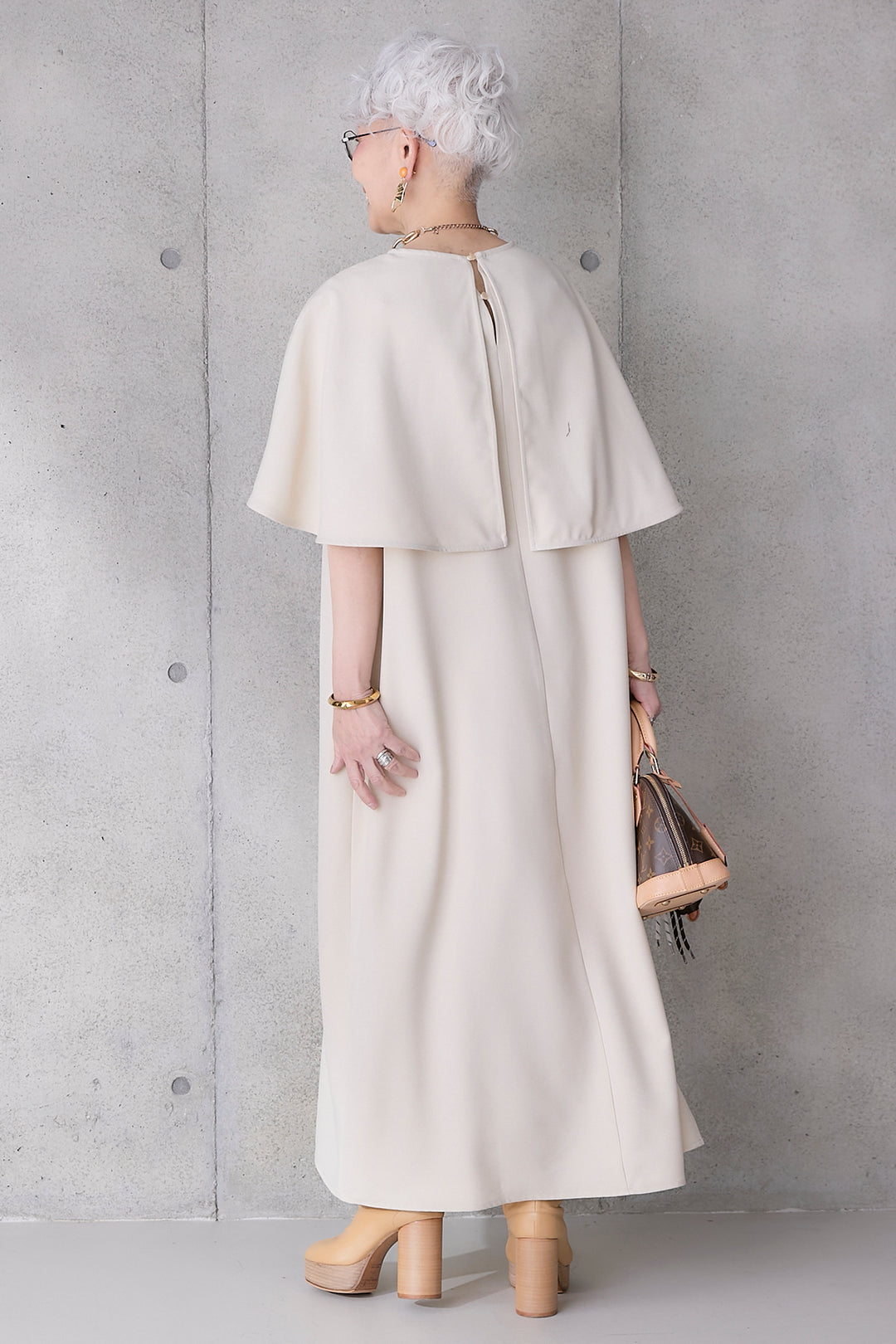 【予約】リネンタッチケープデザインワンピース