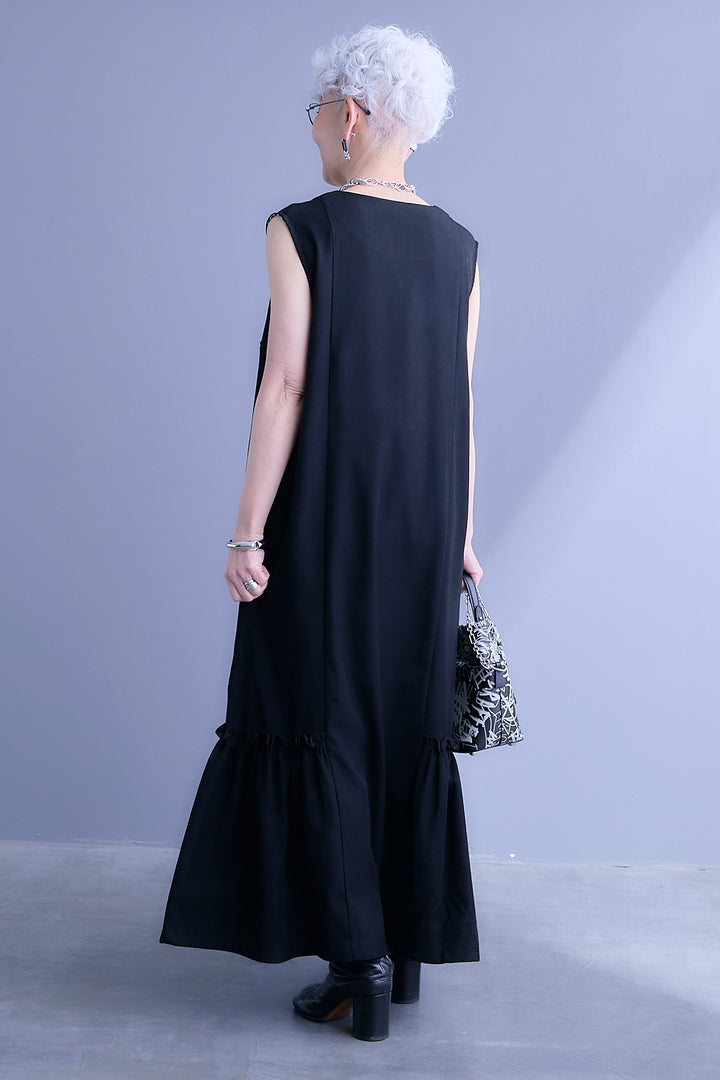 【予約】パイピングデザインスキッパーノースリーブワンピース