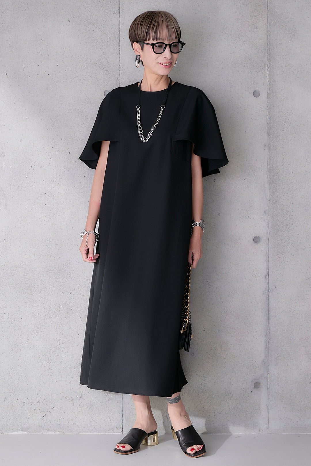 【予約】リネンタッチケープデザインワンピース