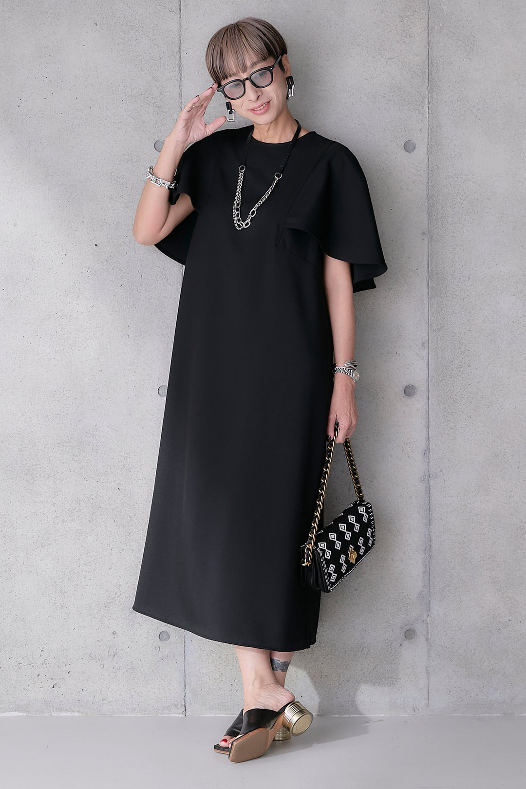 【予約】リネンタッチケープデザインワンピース