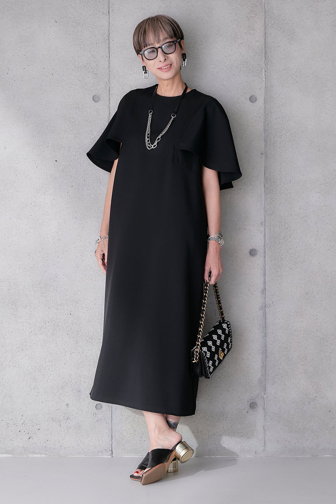 【予約】リネンタッチケープデザインワンピース
