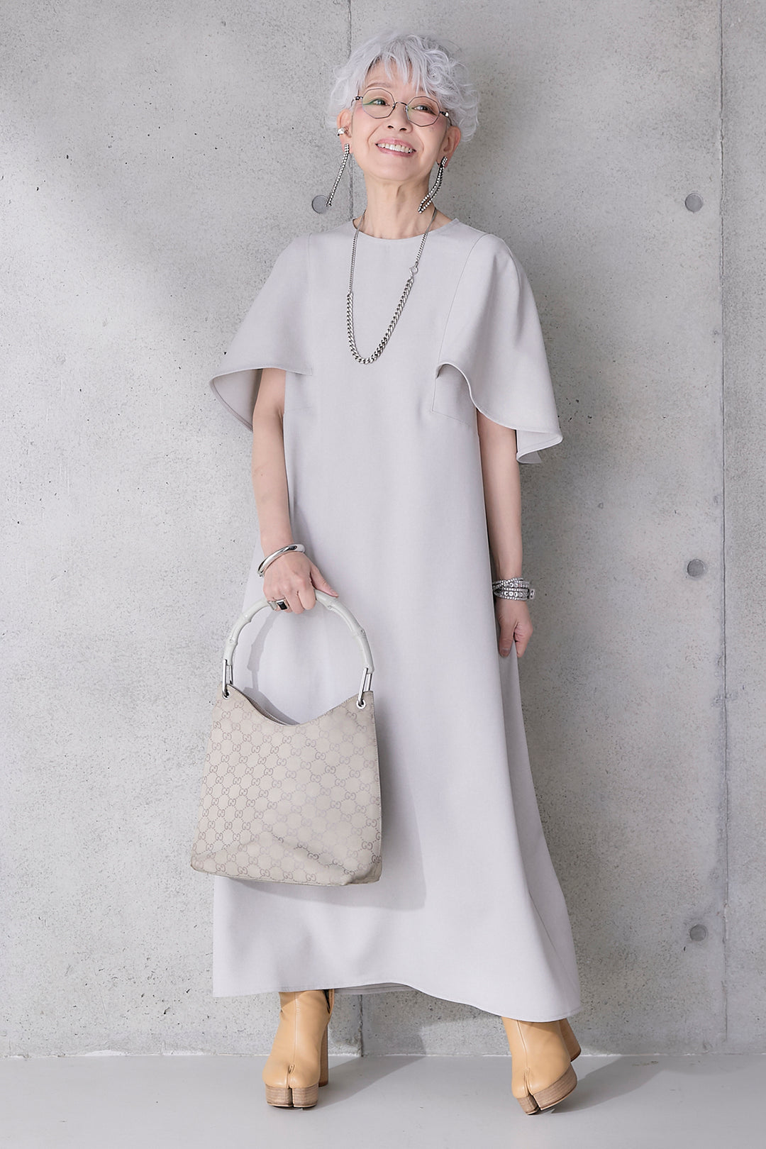 【予約】リネンタッチケープデザインワンピース