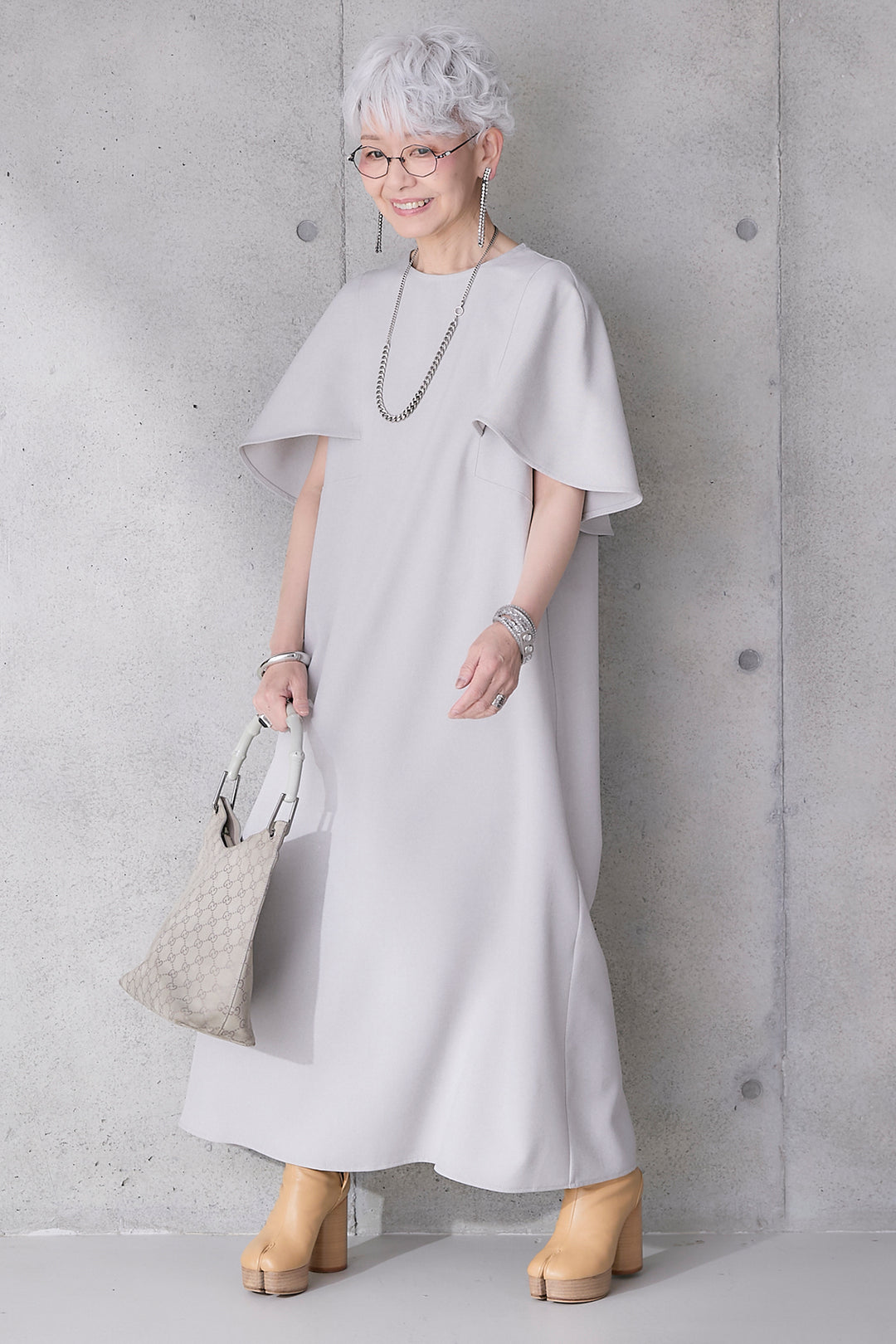 【予約】リネンタッチケープデザインワンピース
