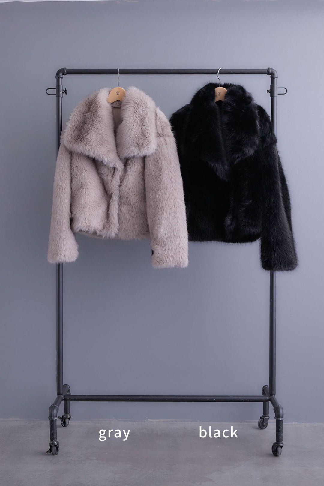 【SET】アシンメトリーオーバーニット+オーバーカラーファーコート+アシンメトリープリーツスカート(3set)