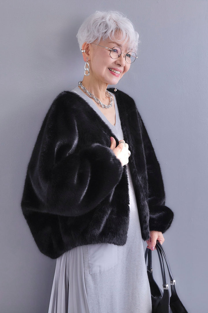 【予約】ノーカラーラウンドシルエットファーコート