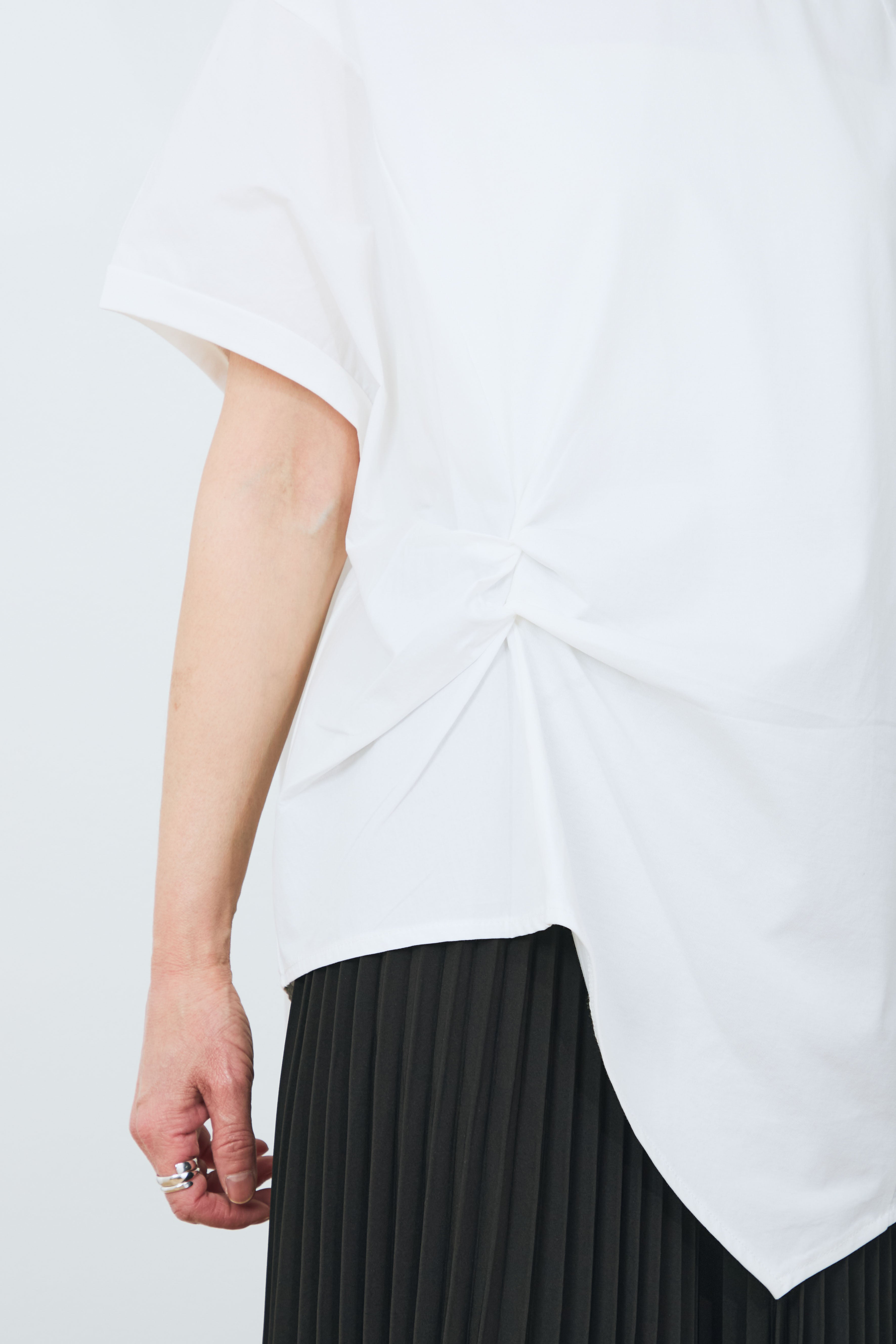 old honey アシンメトリー　tシャツ リメイクスリーブトップス old honey アシンメトリー tシャツ リメイクスリーブトップス