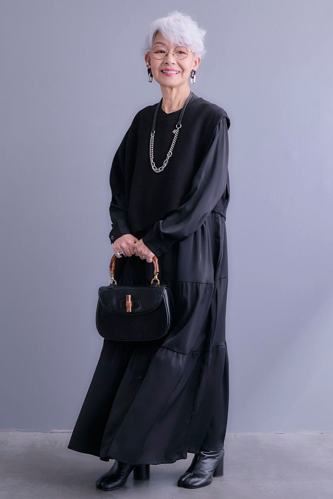 【SET】ケープライクアシンメトリーニットベスト+マットサテンティアードシャツワンピース(2set)