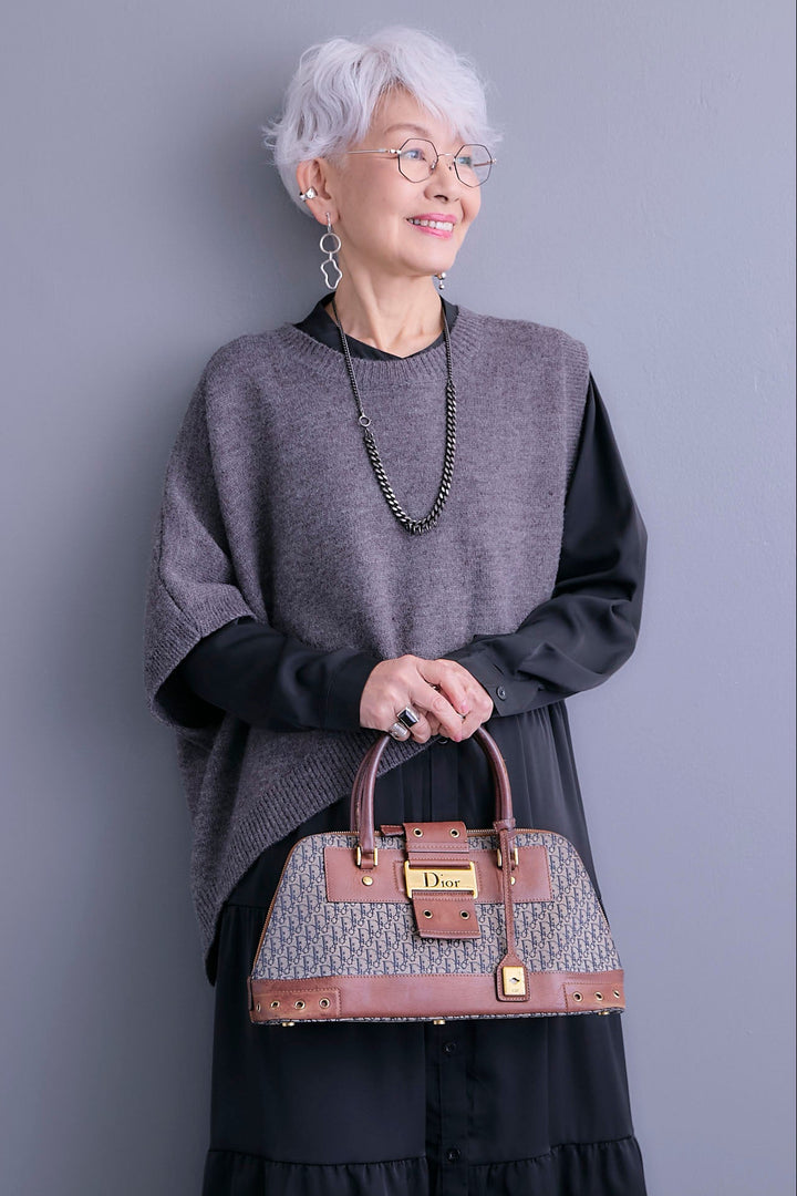 【予約】ケープライクアシンメトリーニットベスト