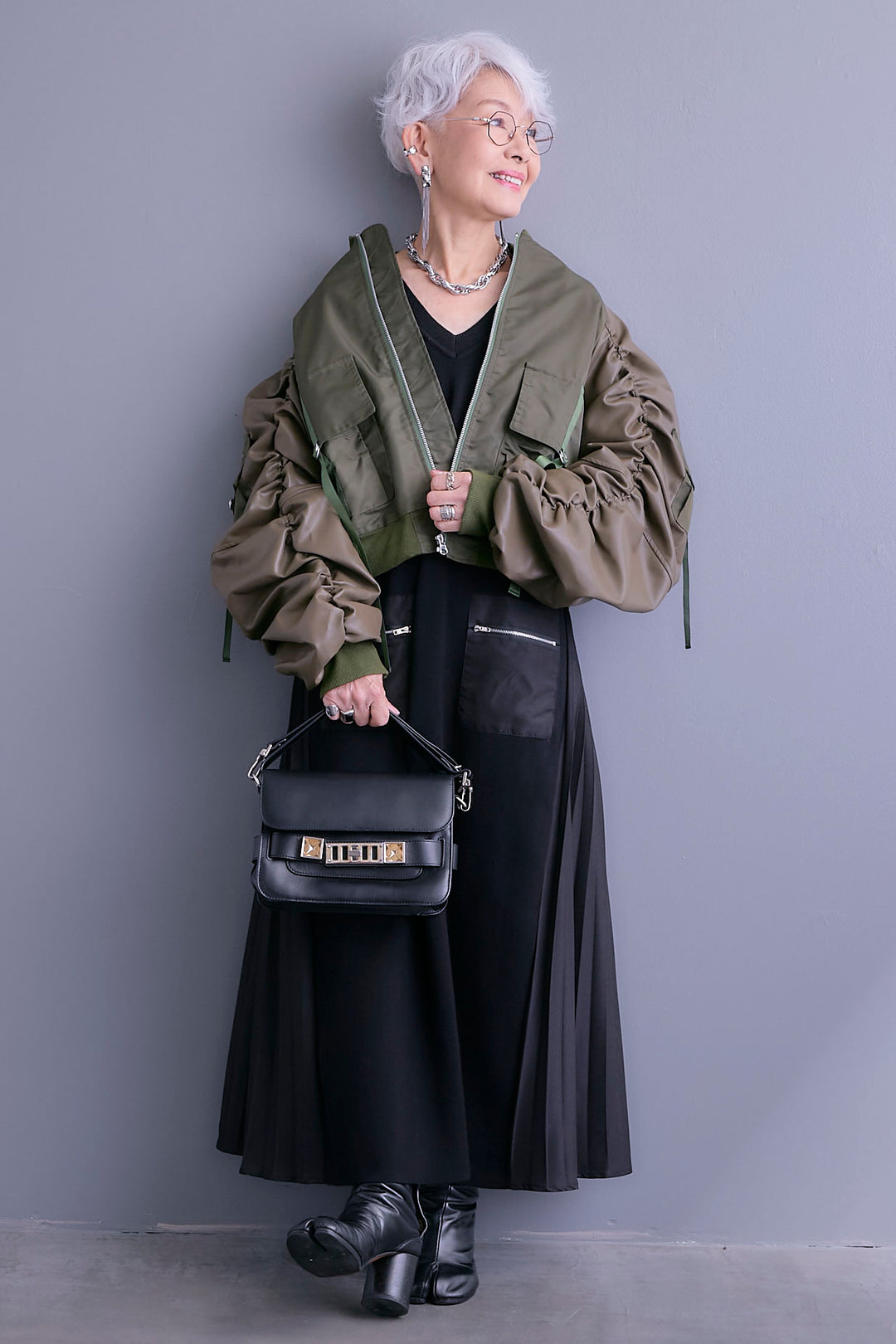 【SET】エコレザーシャーリングスリーブMA-1ブルゾン+ZIPポケットサイドプリーツニットワンピース(2set)