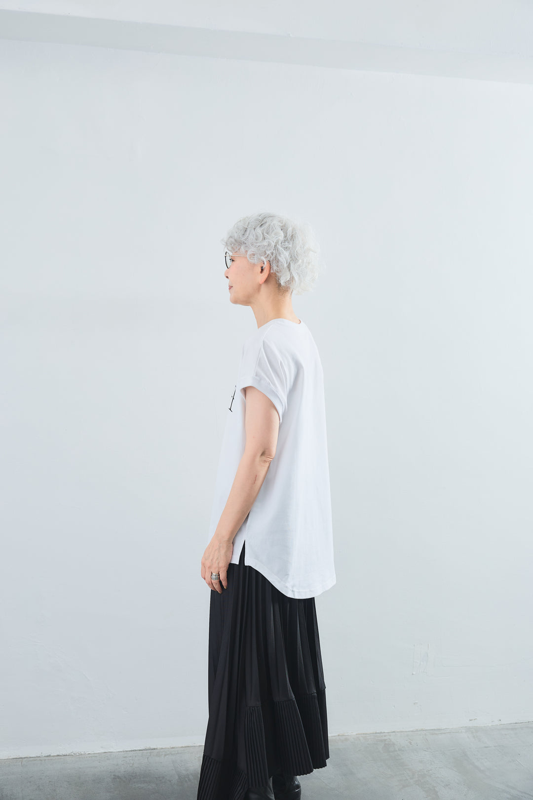【SET】"JOURNÉE"フロッキーロゴフレンチスリーブT+ボリュームスリーブノーカラーデニムジャケット+アシンメトリープリーツスカート(3set)