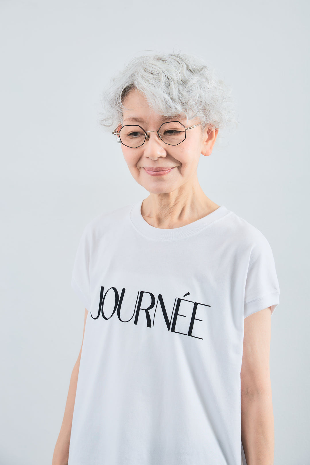 【SET】"JOURNÉE"フロッキーロゴフレンチスリーブT+ボリュームスリーブノーカラーデニムジャケット+アシンメトリープリーツスカート(3set)